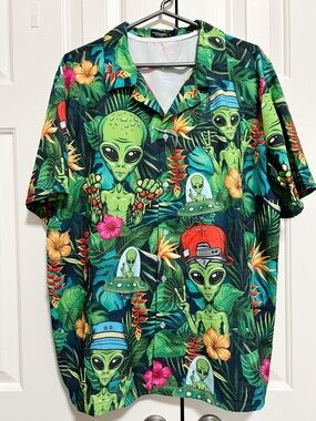 Alien Tropical Print Short-Sleeve Shirt Men's Large Y2K Streetwear Alternative